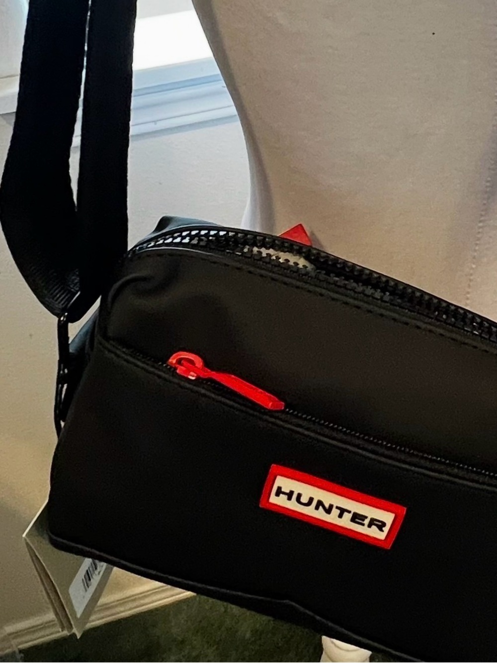 Hunter Original Rubberised Mini Crossbody Bag Black. NWT.